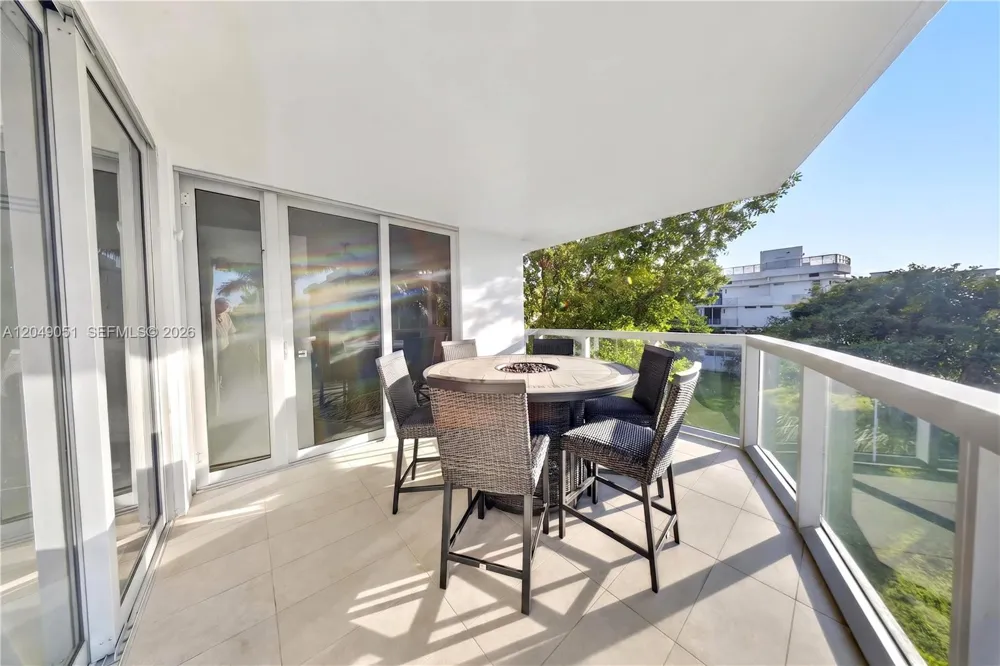 1100 100th St #401 Bay Harbor Islands, FL 33154