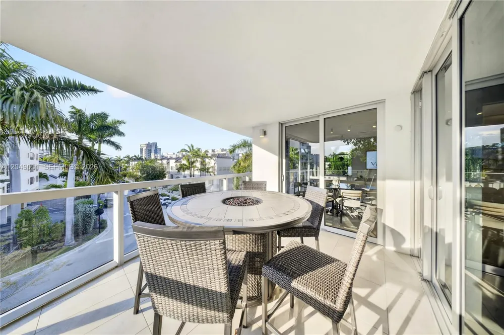 1100 100th St #401 Bay Harbor Islands, FL 33154