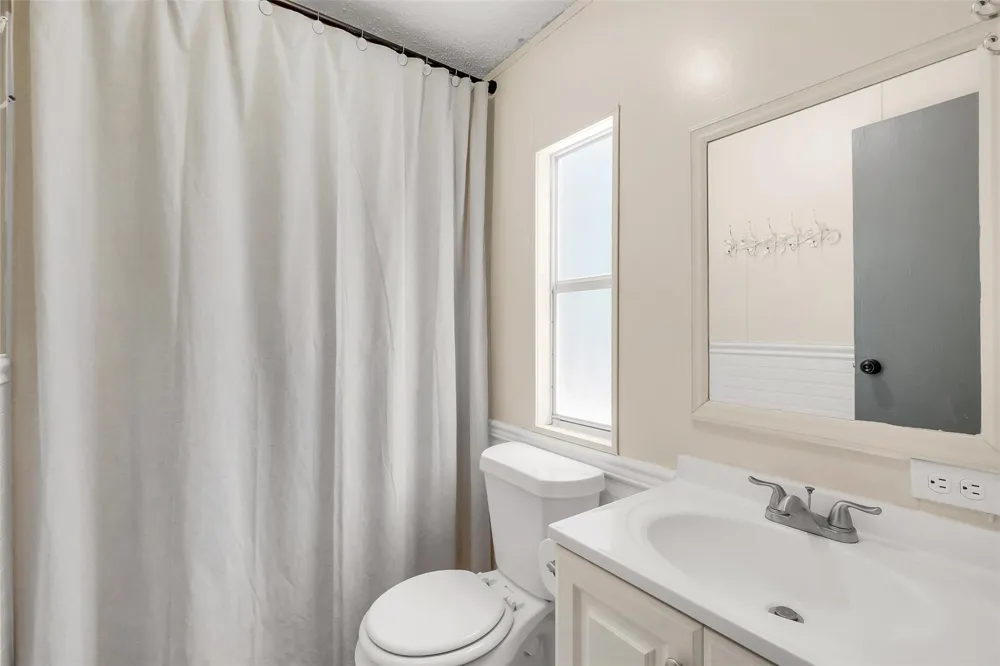 2980 S Ih 10 Weimar, TX 78962