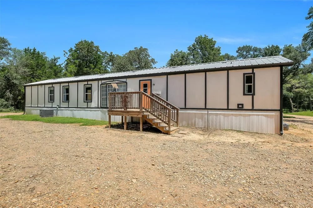 2980 S Ih 10 Weimar, TX 78962