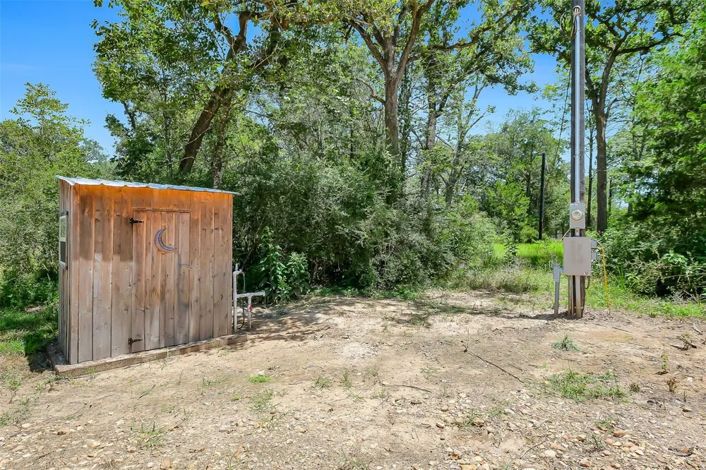 2980 S Ih 10 Weimar, TX 78962