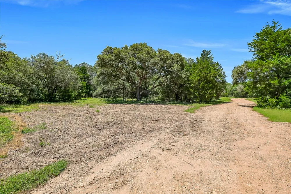 2980 S Ih 10 Weimar, TX 78962