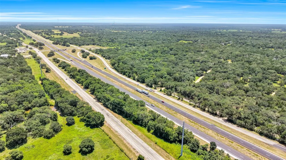 2980 S Ih 10 Weimar, TX 78962