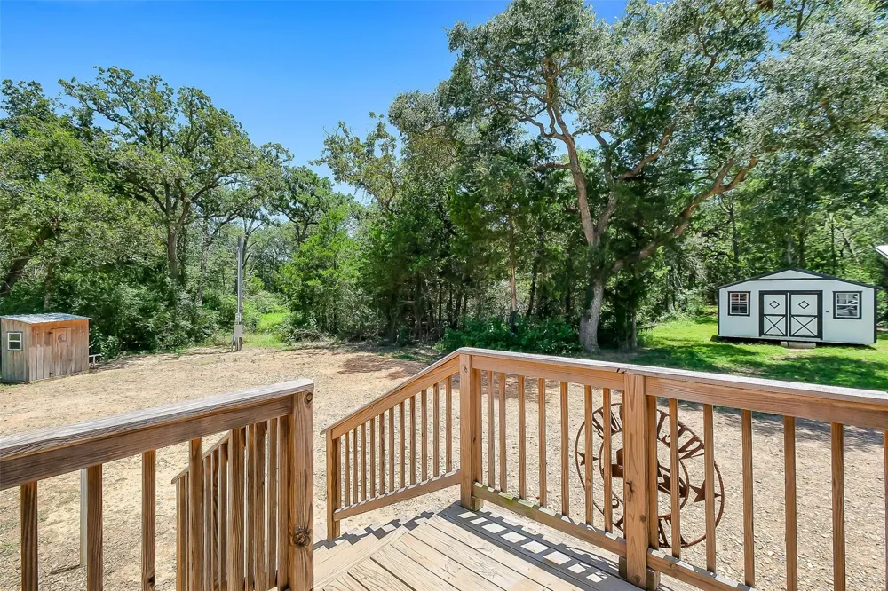 2980 S Ih 10 Weimar, TX 78962
