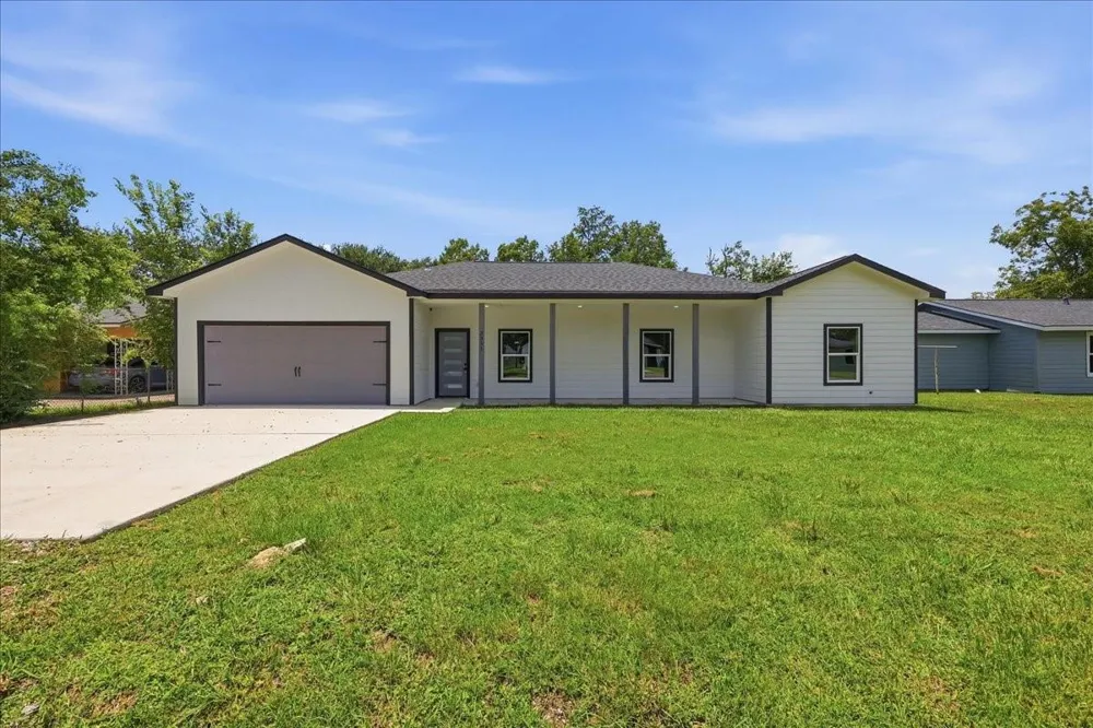 3331 Aster Street Orange, TX 77632