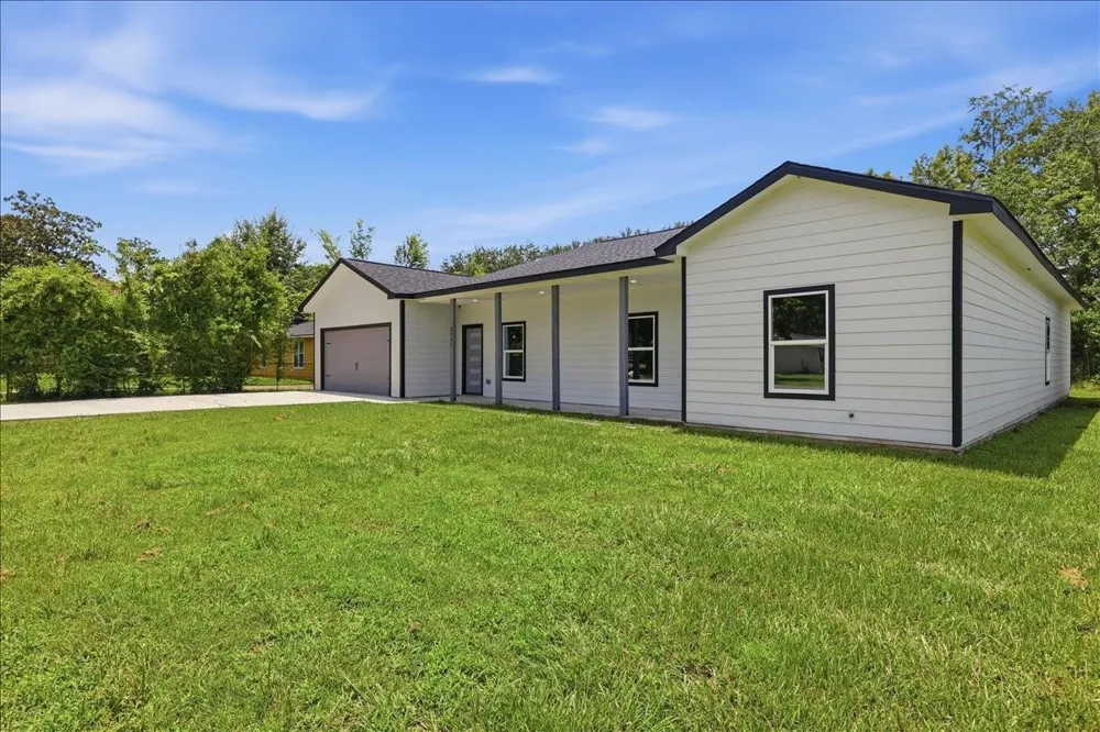3331 Aster Street Orange, TX 77632