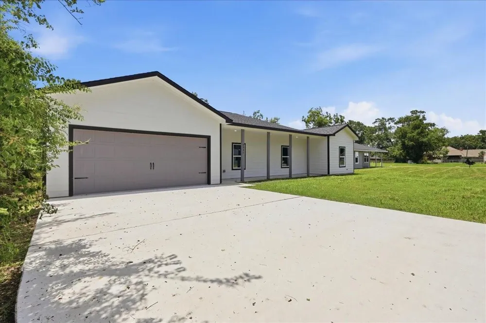 3331 Aster Street Orange, TX 77632