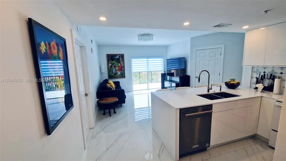 3410 Coral Way #PH-05 Miami, FL 33145