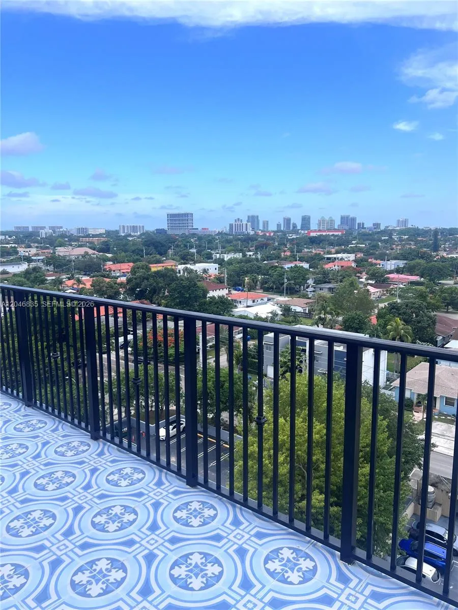 3410 Coral Way #PH-05 Miami, FL 33145