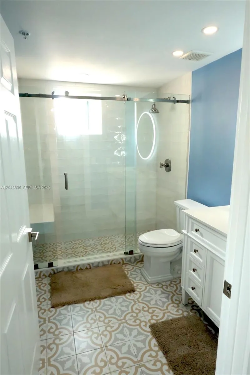 3410 Coral Way #PH-05 Miami, FL 33145
