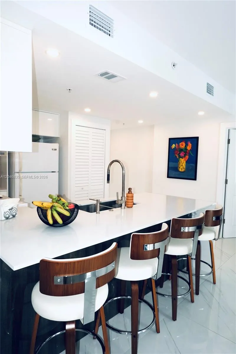 3410 Coral Way #PH-05 Miami, FL 33145