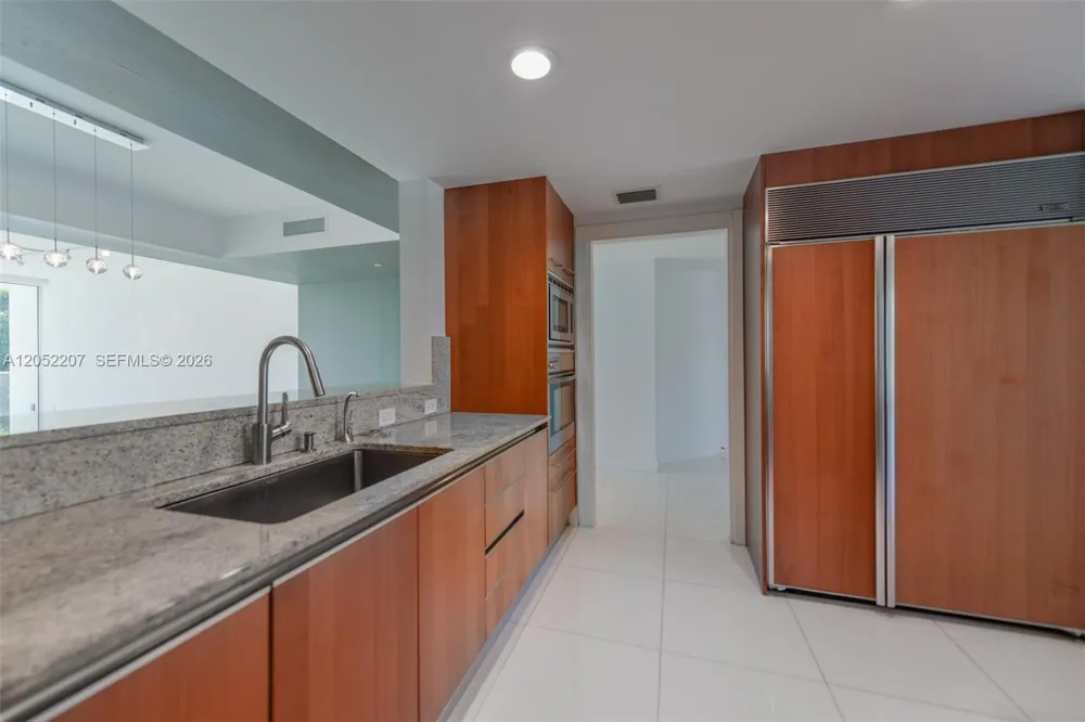 2627 S Bayshore Dr #604 Miami, FL 33133