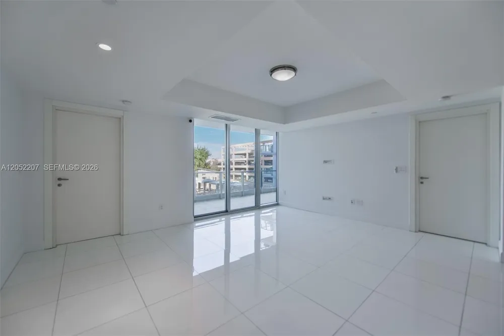 2627 S Bayshore Dr #604 Miami, FL 33133