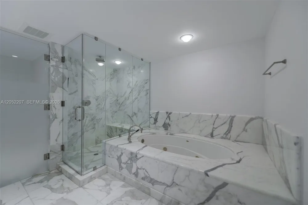 2627 S Bayshore Dr #604 Miami, FL 33133
