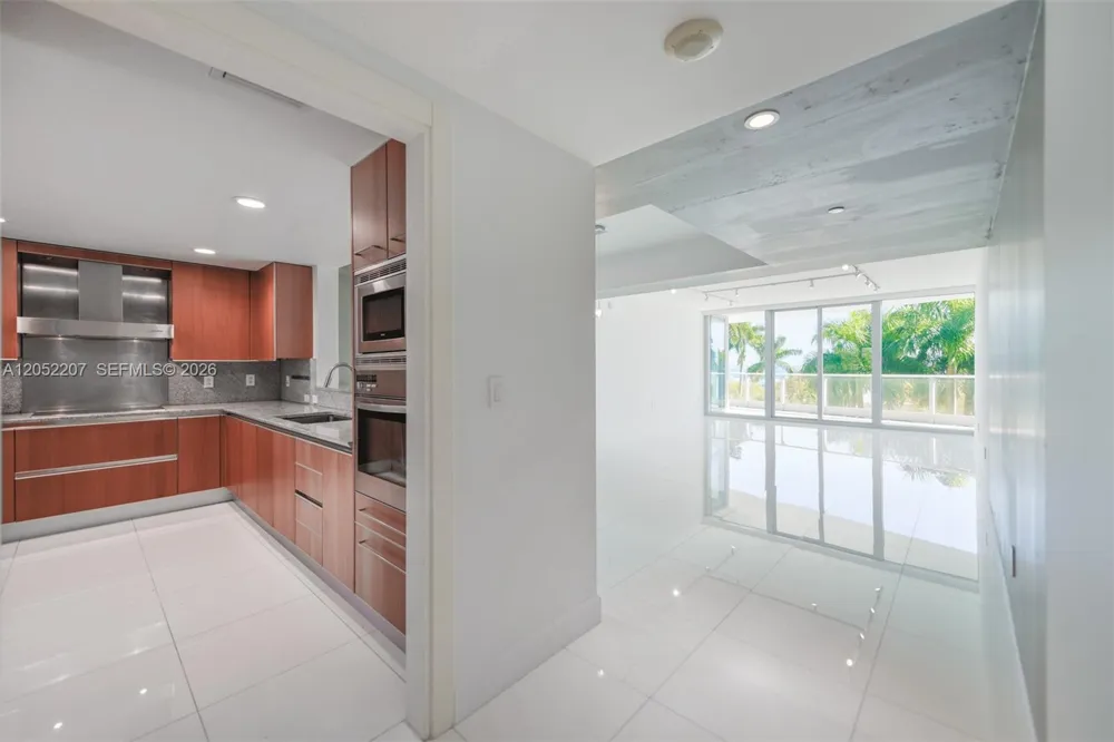 2627 S Bayshore Dr #604 Miami, FL 33133