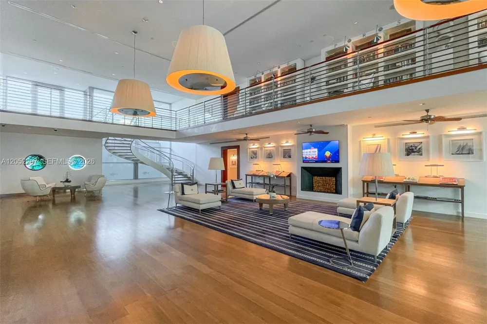 2627 S Bayshore Dr #604 Miami, FL 33133