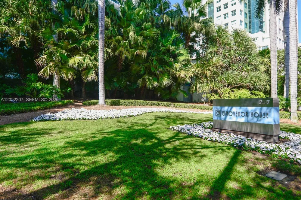 2627 S Bayshore Dr #604 Miami, FL 33133