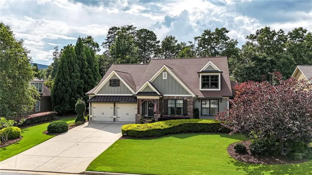 303 Trappers Bluff Waleska, GA 30183