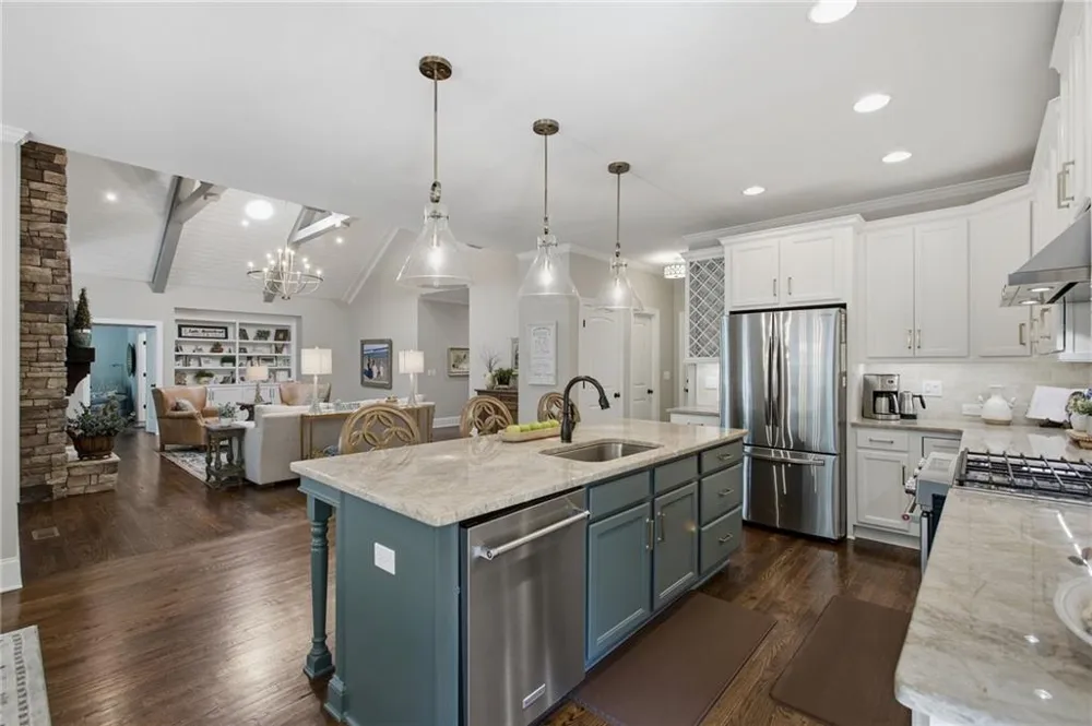 303 Trappers Bluff Waleska, GA 30183