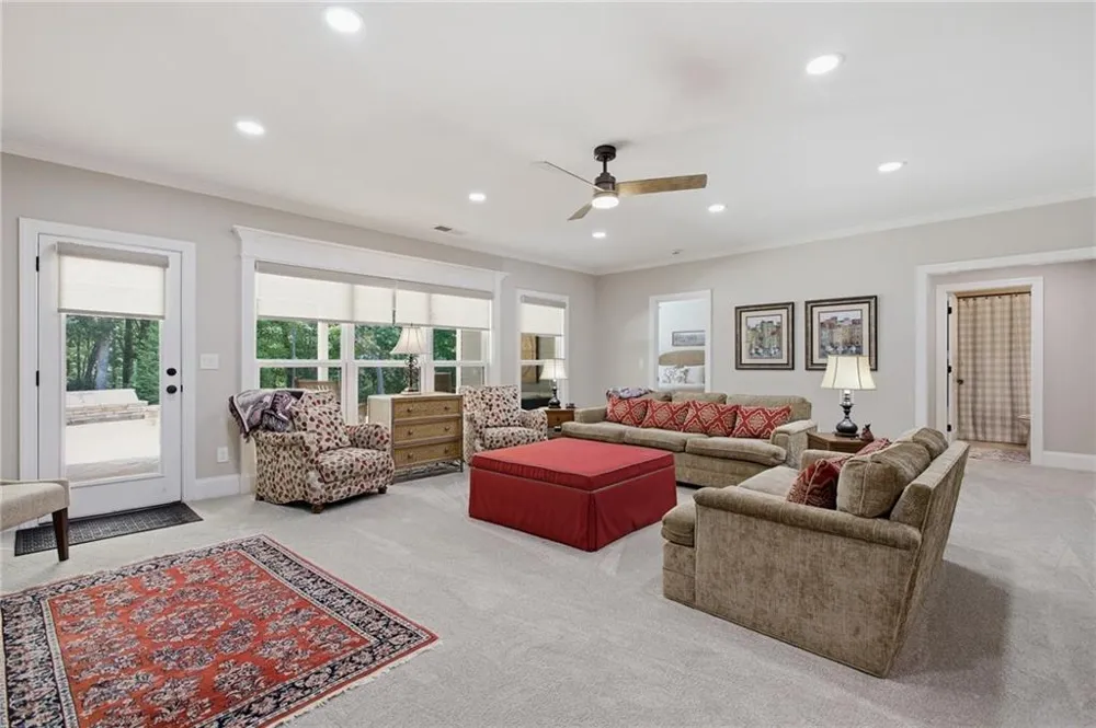 303 Trappers Bluff Waleska, GA 30183