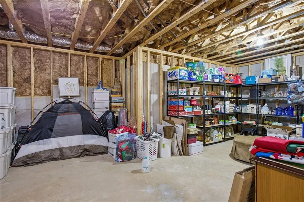 303 Trappers Bluff Waleska, GA 30183