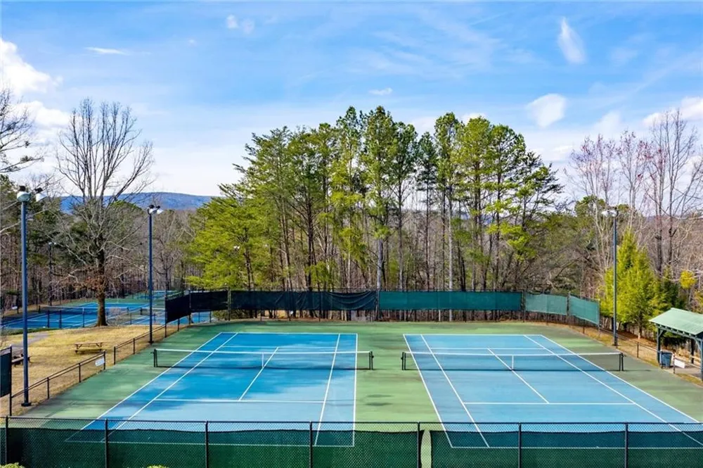 303 Trappers Bluff Waleska, GA 30183
