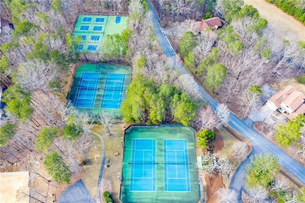 303 Trappers Bluff Waleska, GA 30183