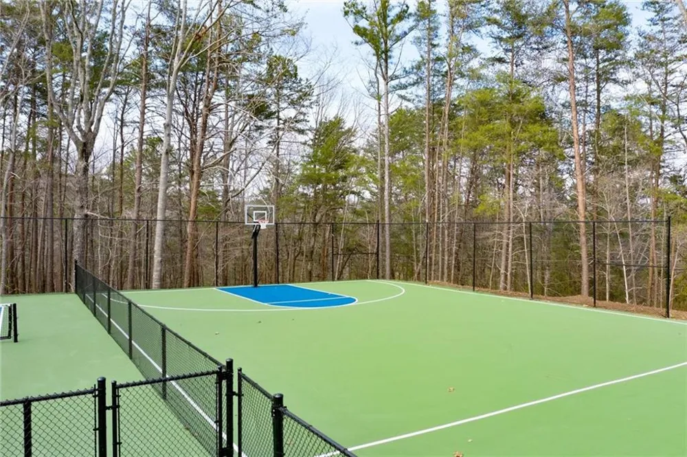 303 Trappers Bluff Waleska, GA 30183