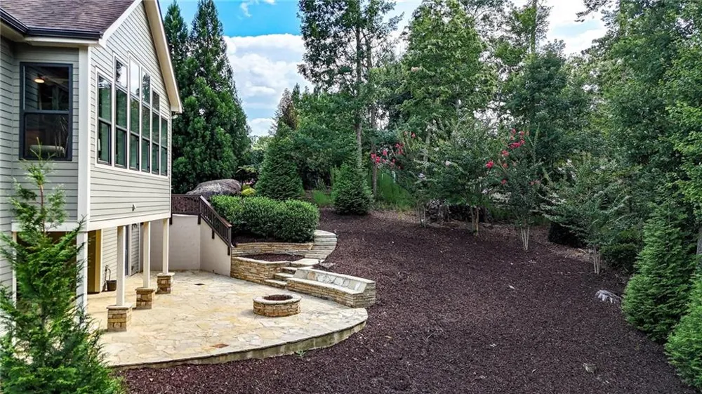 303 Trappers Bluff Waleska, GA 30183