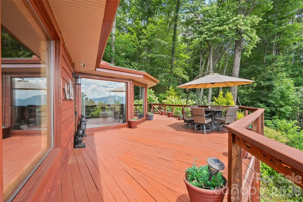632 Dogwood Trail Waynesville, NC 28786