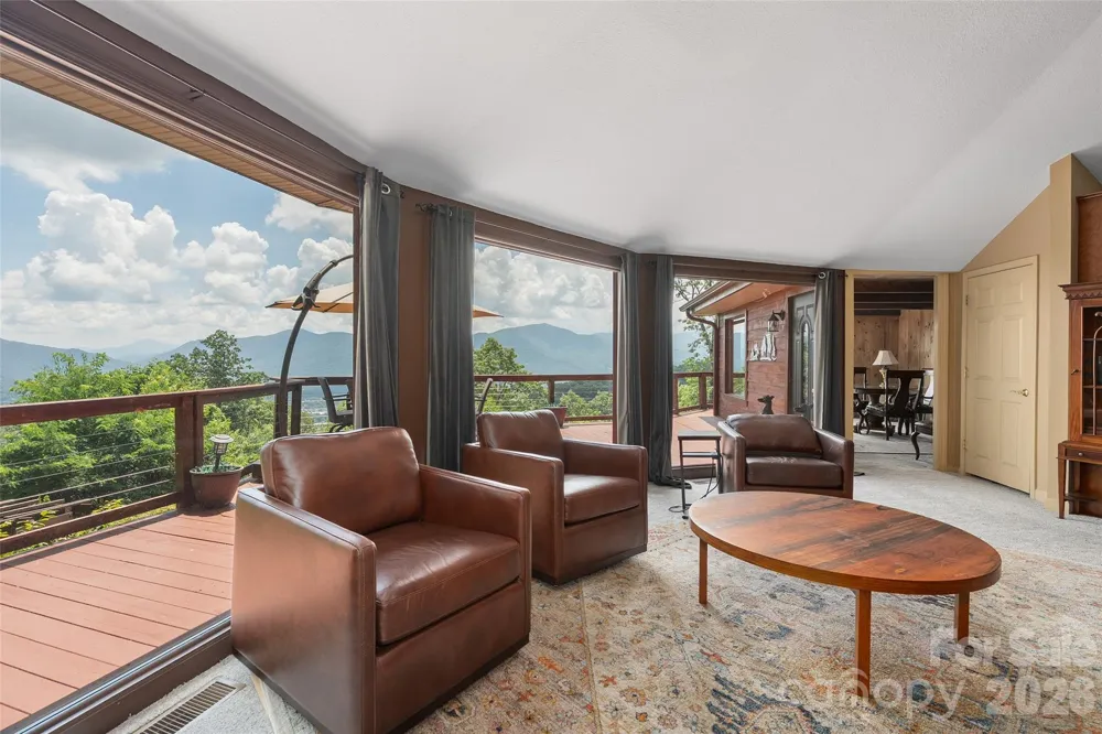 632 Dogwood Trail Waynesville, NC 28786