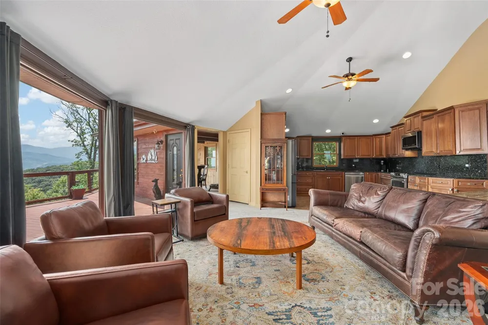 632 Dogwood Trail Waynesville, NC 28786