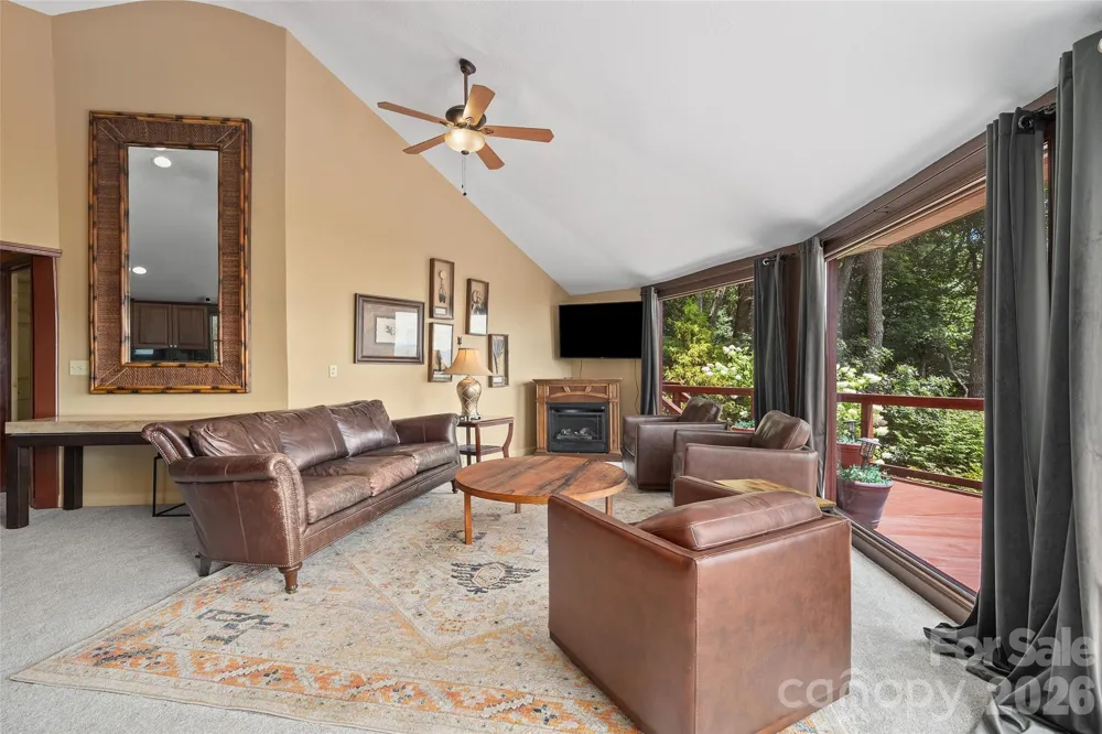 632 Dogwood Trail Waynesville, NC 28786