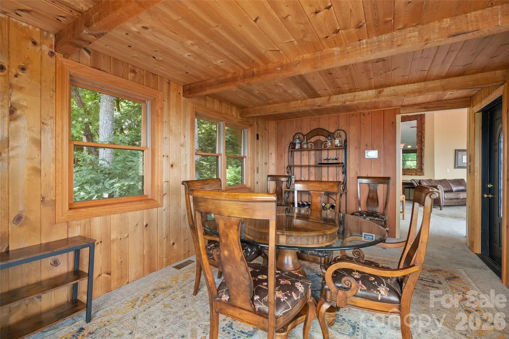 632 Dogwood Trail Waynesville, NC 28786