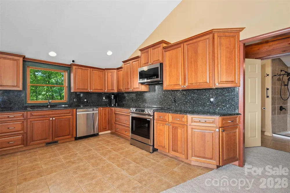 632 Dogwood Trail Waynesville, NC 28786