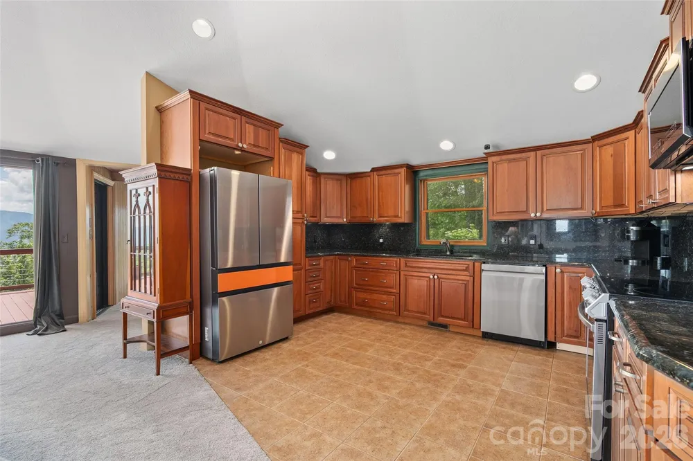 632 Dogwood Trail Waynesville, NC 28786