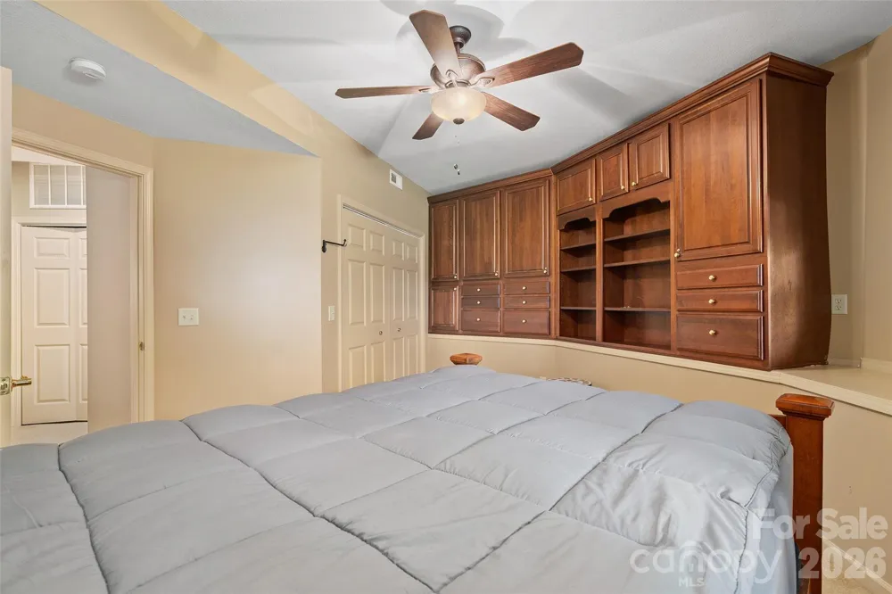 632 Dogwood Trail Waynesville, NC 28786