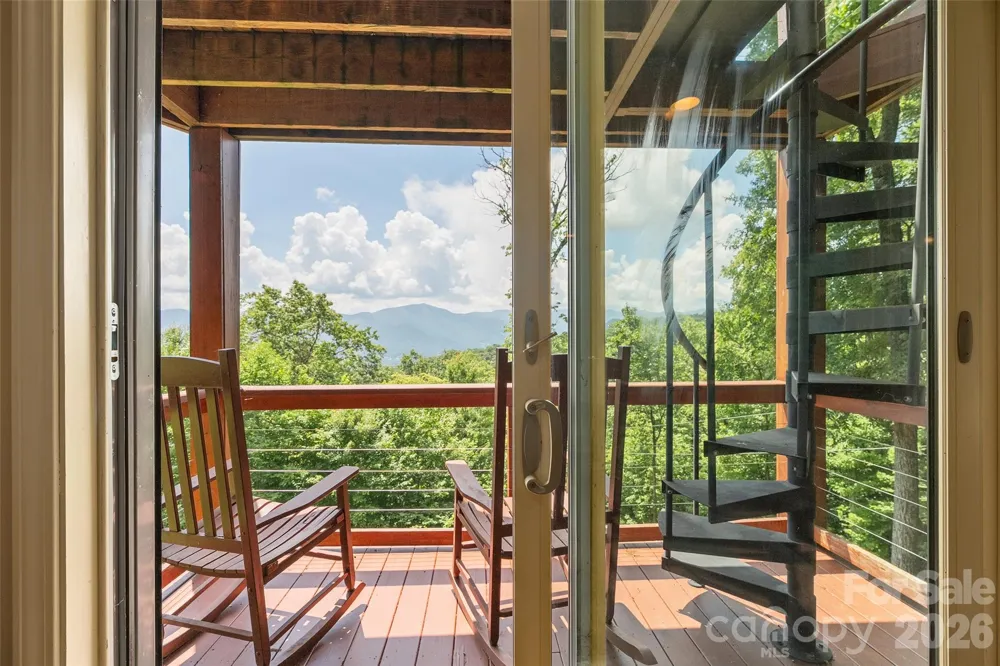 632 Dogwood Trail Waynesville, NC 28786