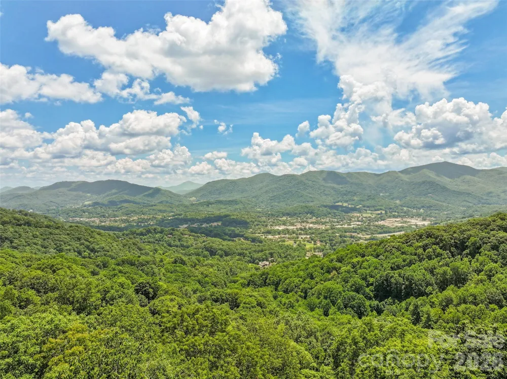 632 Dogwood Trail Waynesville, NC 28786
