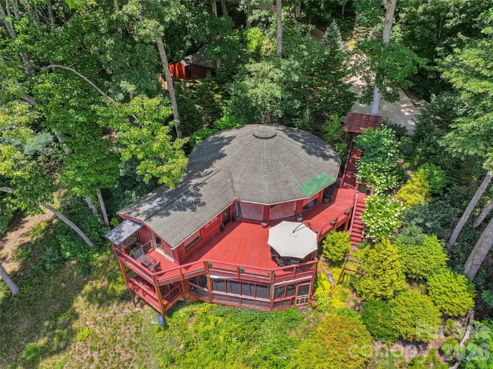 632 Dogwood Trail Waynesville, NC 28786