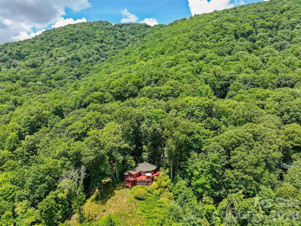 632 Dogwood Trail Waynesville, NC 28786