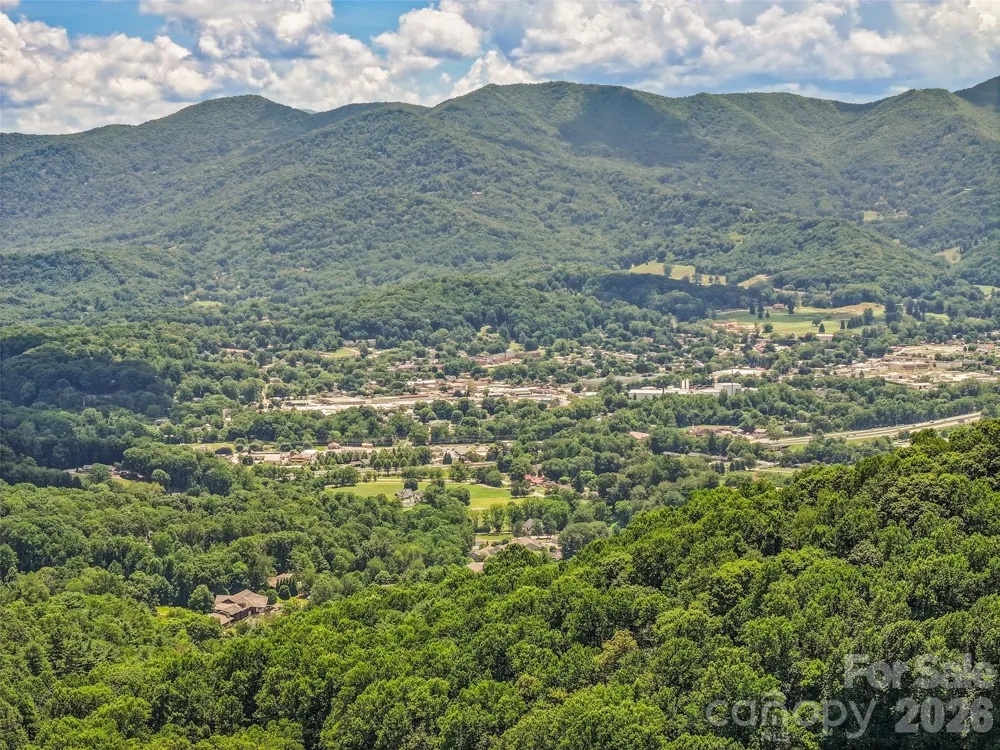 632 Dogwood Trail Waynesville, NC 28786