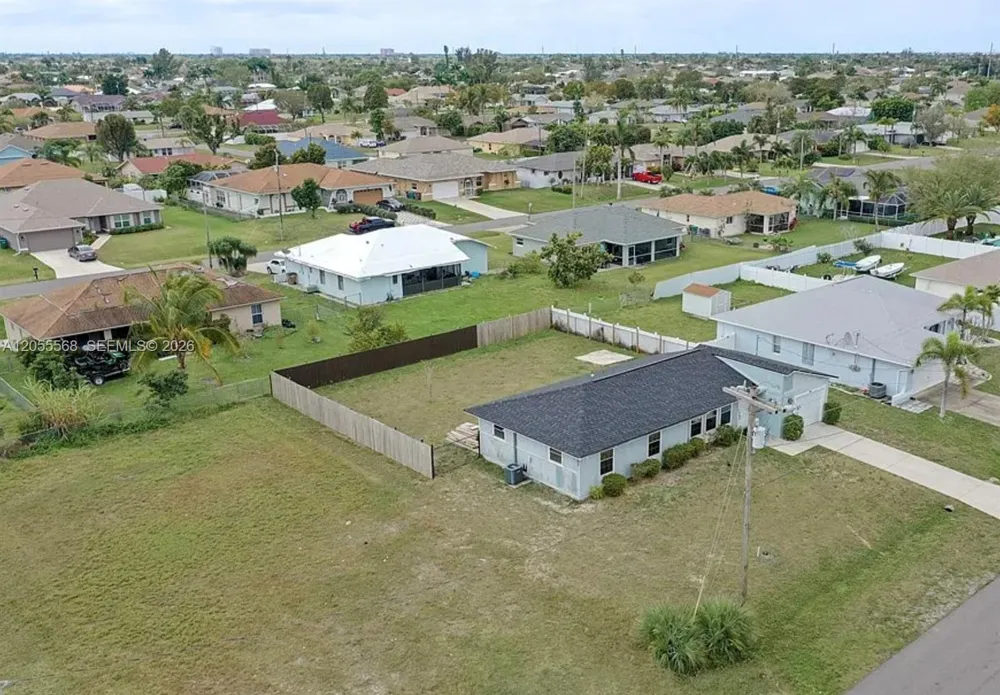 320 26 TERRACE #N.A Cape Coral, FL 33034