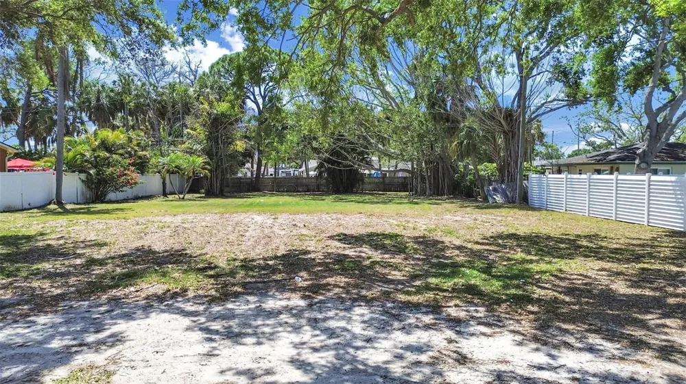 5438 BAYOU GRANDE BOULEVARD NE St Petersburg, FL 33703