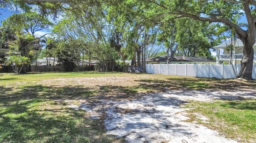 5438 BAYOU GRANDE BOULEVARD NE St Petersburg, FL 33703