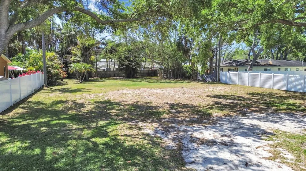 5438 BAYOU GRANDE BOULEVARD NE St Petersburg, FL 33703