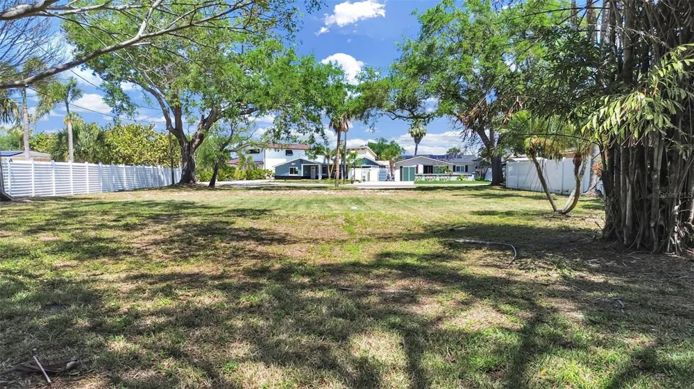 5438 BAYOU GRANDE BOULEVARD NE St Petersburg, FL 33703