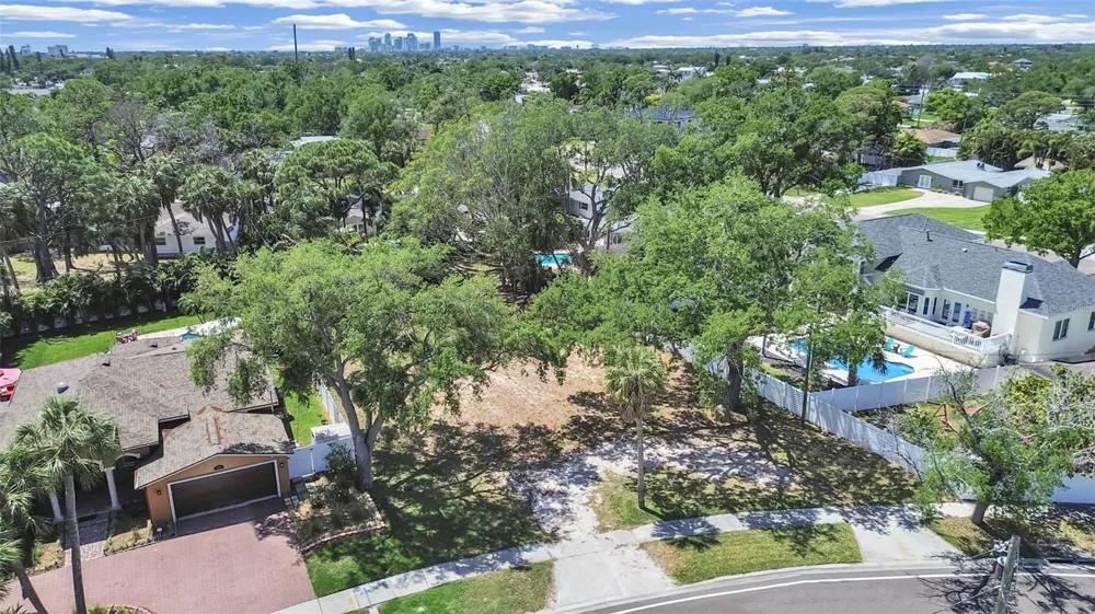 5438 BAYOU GRANDE BOULEVARD NE St Petersburg, FL 33703