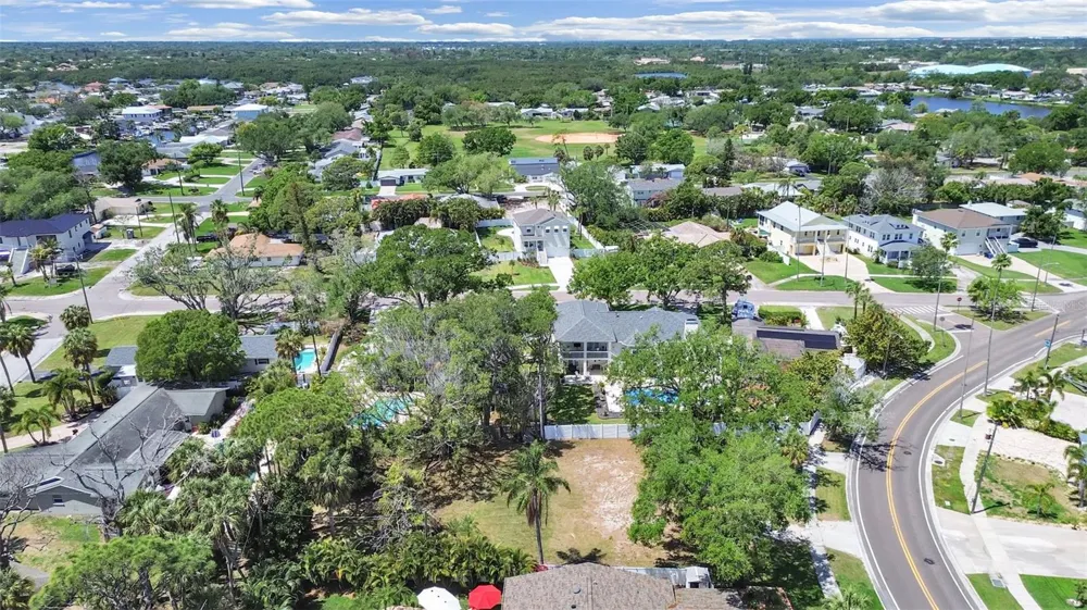 5438 BAYOU GRANDE BOULEVARD NE St Petersburg, FL 33703
