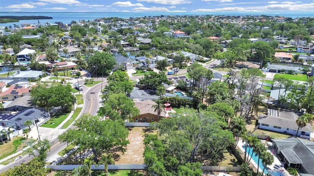 5438 BAYOU GRANDE BOULEVARD NE St Petersburg, FL 33703